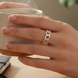 Source Unknown Silver Chain Link Ring